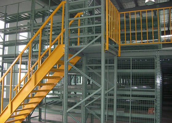 Depo Çelik Yapı Loft Raf Çok Seviyeli Merdiven Güverte Asma Kat